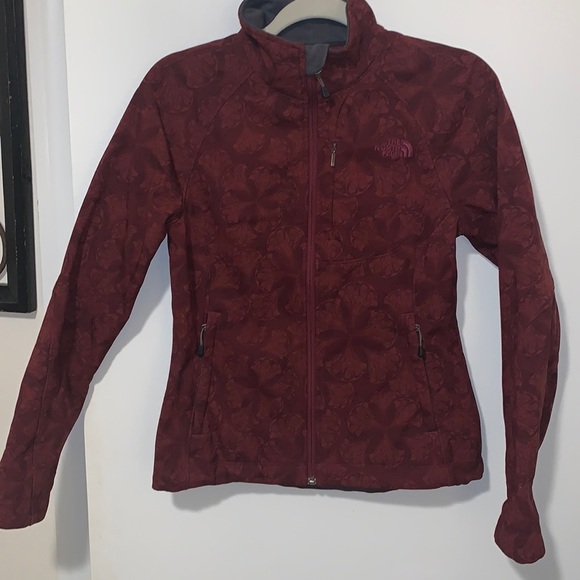 The North Face Full Zip Burgundy Shell Jacket Small - Picture 1 of 8